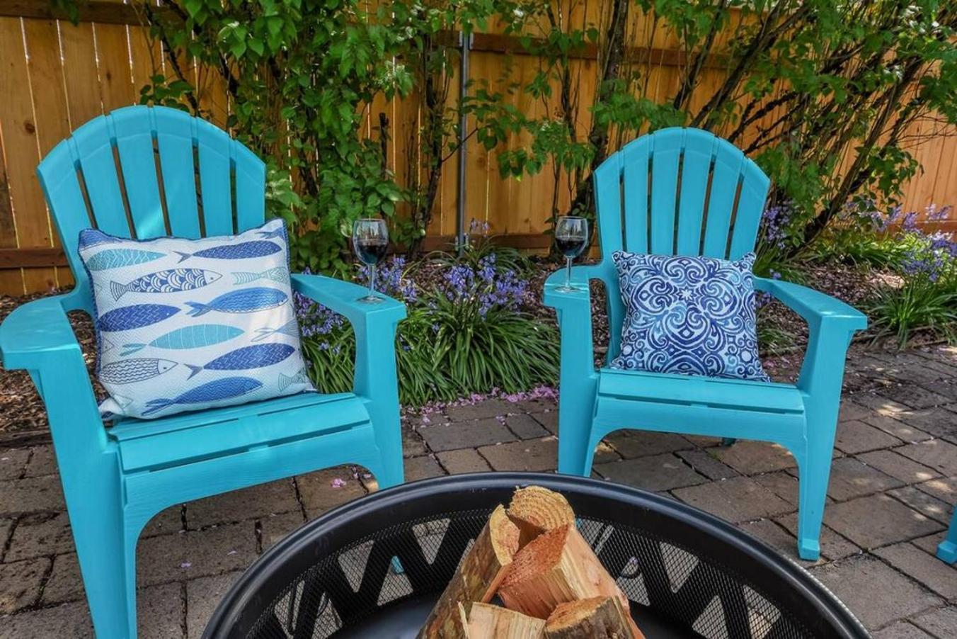 Style Meets Comfort In Beautiful Design Vancouver Luaran gambar