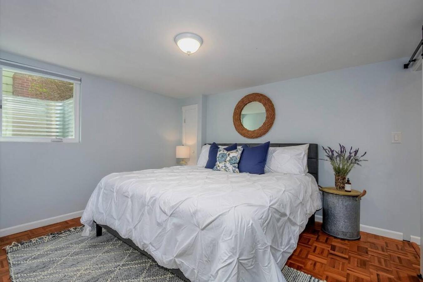 Style Meets Comfort In Beautiful Design Vancouver Luaran gambar